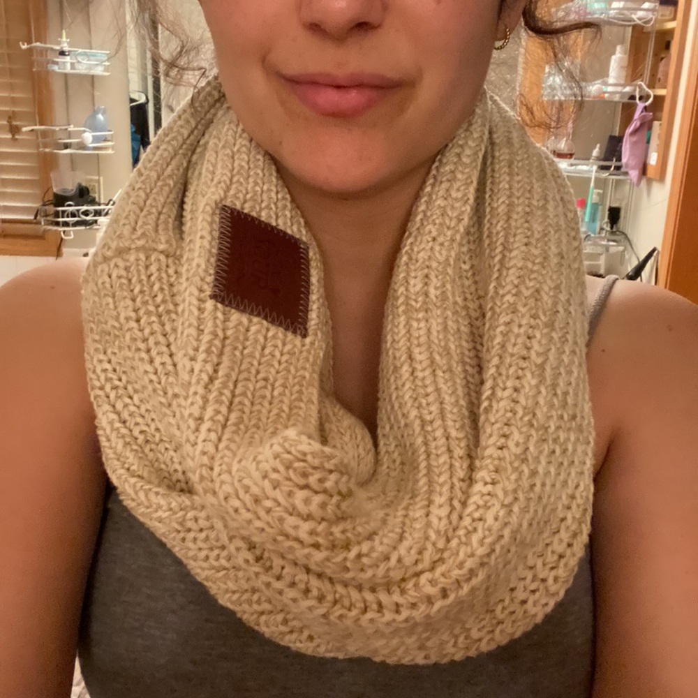 NWT Love Your Melon Infinity Scarf